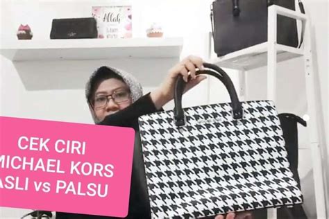 cek seri michael kors.